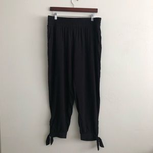 Apt. 9 Black Tapered Ankle Pants